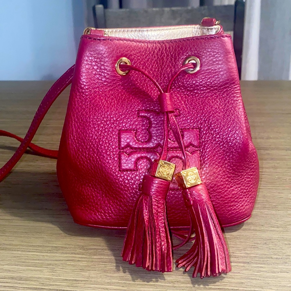 Small burgundy Tory Burch crossbody